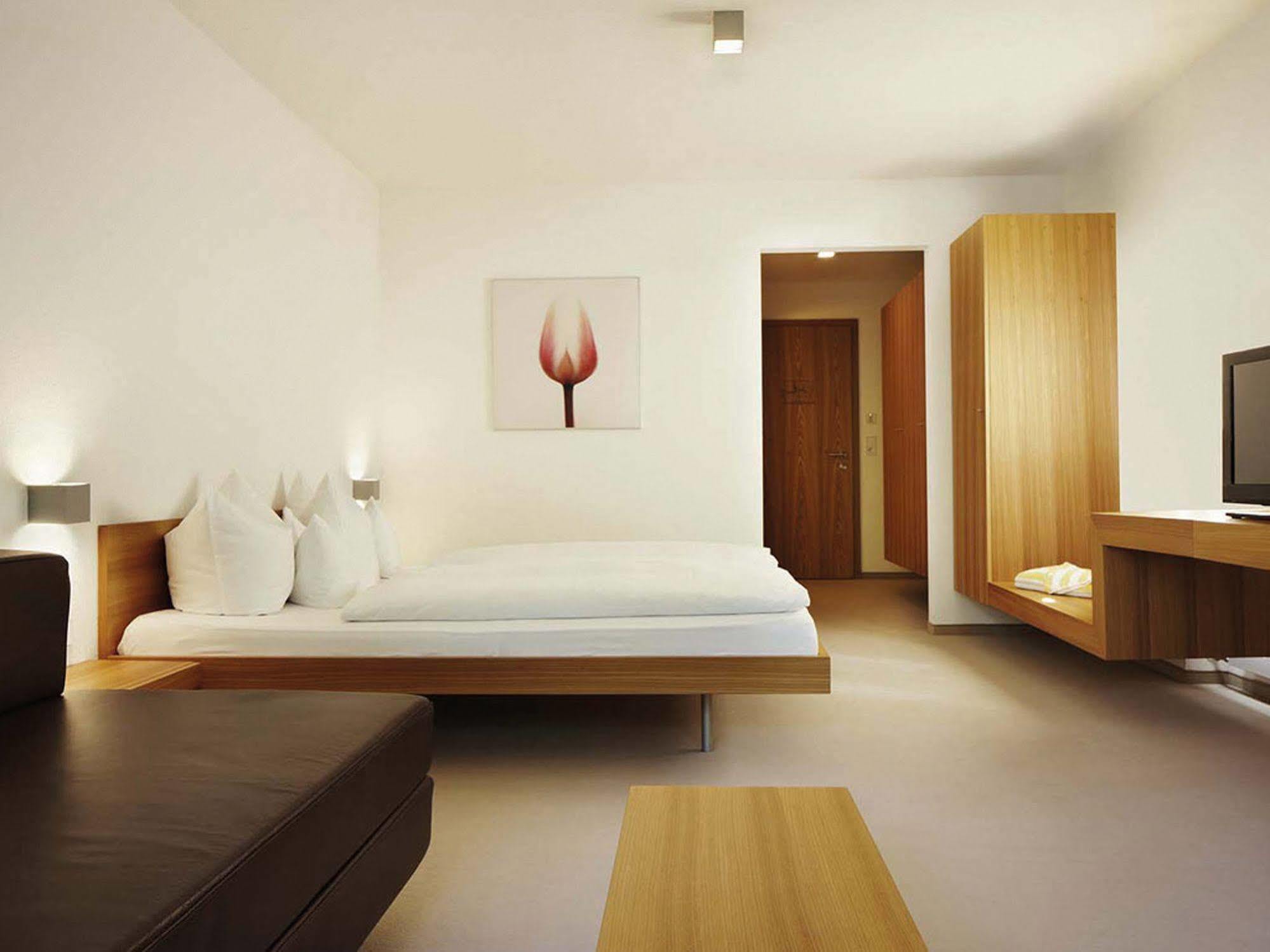 Hotel Krone In Au Au (Vorarlberg) Экстерьер фото