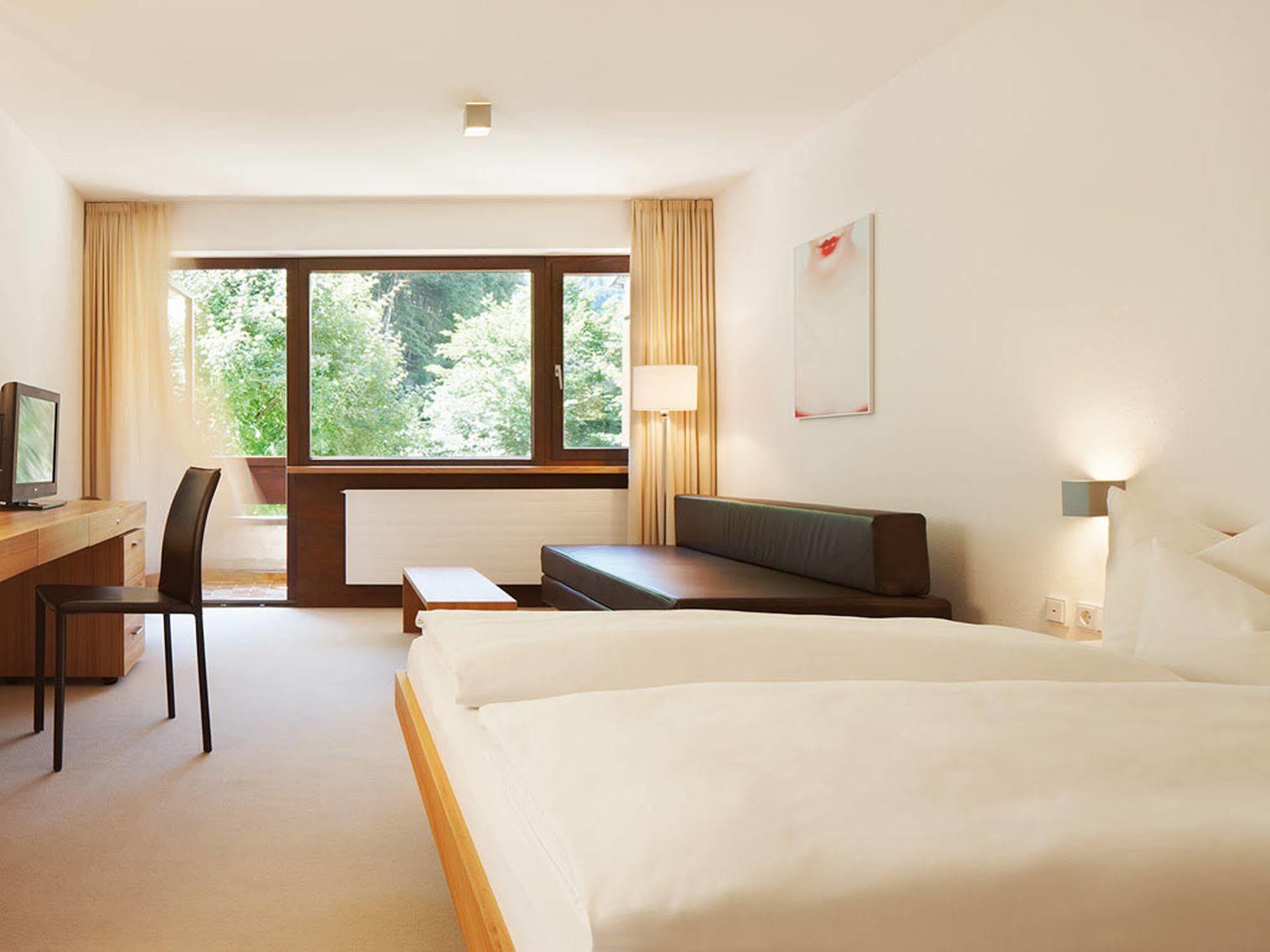 Hotel Krone In Au Au (Vorarlberg) Экстерьер фото