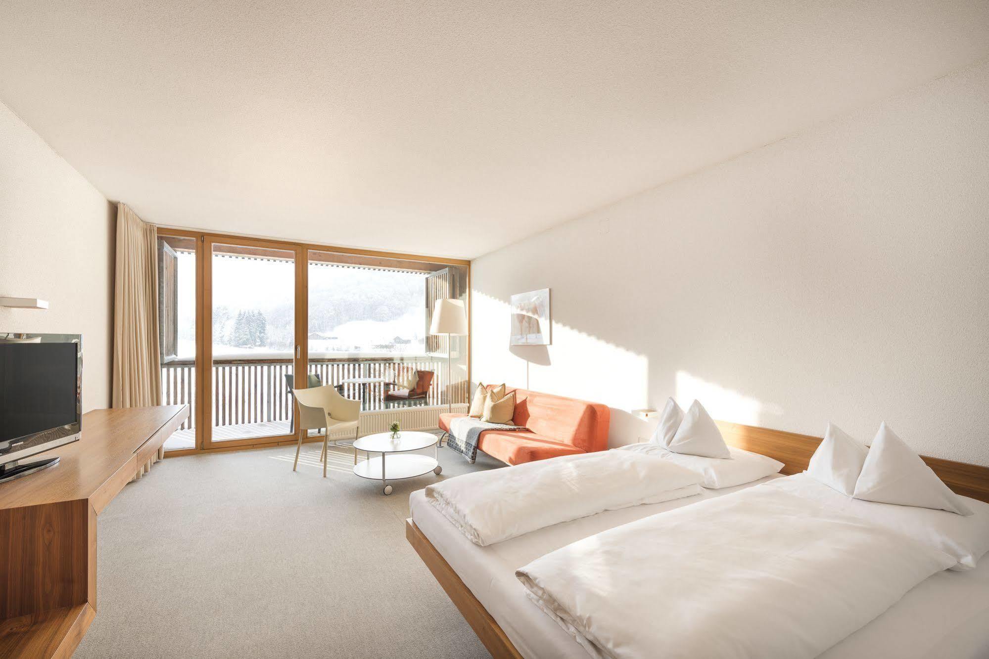 Hotel Krone In Au Au (Vorarlberg) Экстерьер фото