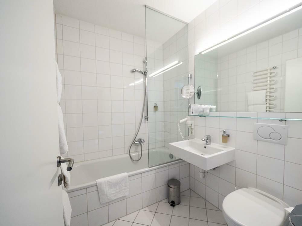 Hotel Krone In Au Au (Vorarlberg) Экстерьер фото